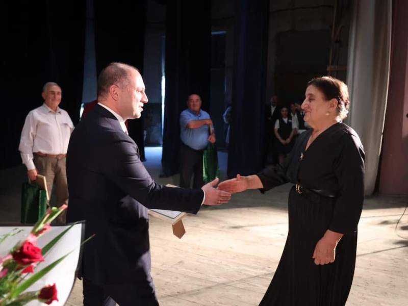 საქართველოს განათლების, მეცნიერებისა და ახალგაზრდობის მინისტრმა  ღვაწლმოსილი...